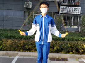 北京学生为体质健康测试突击跳绳，专家提醒警惕增加的受伤风险