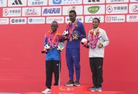 168B京娱乐：【北京马拉松】陈天宇跑出中国男子马拉松历史第三好成绩，埃塞俄比亚选手夺冠