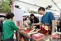 168娱乐网：香港举行“上海美食节” 市民感受上海风情