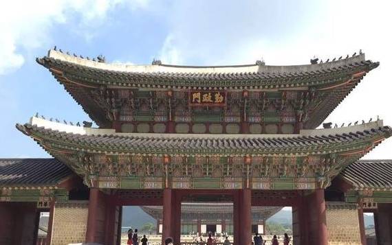 北京故宫:韩国故宫57万平方米北京故宫，历史比北京故宫还长，为何名气却比不上北京
