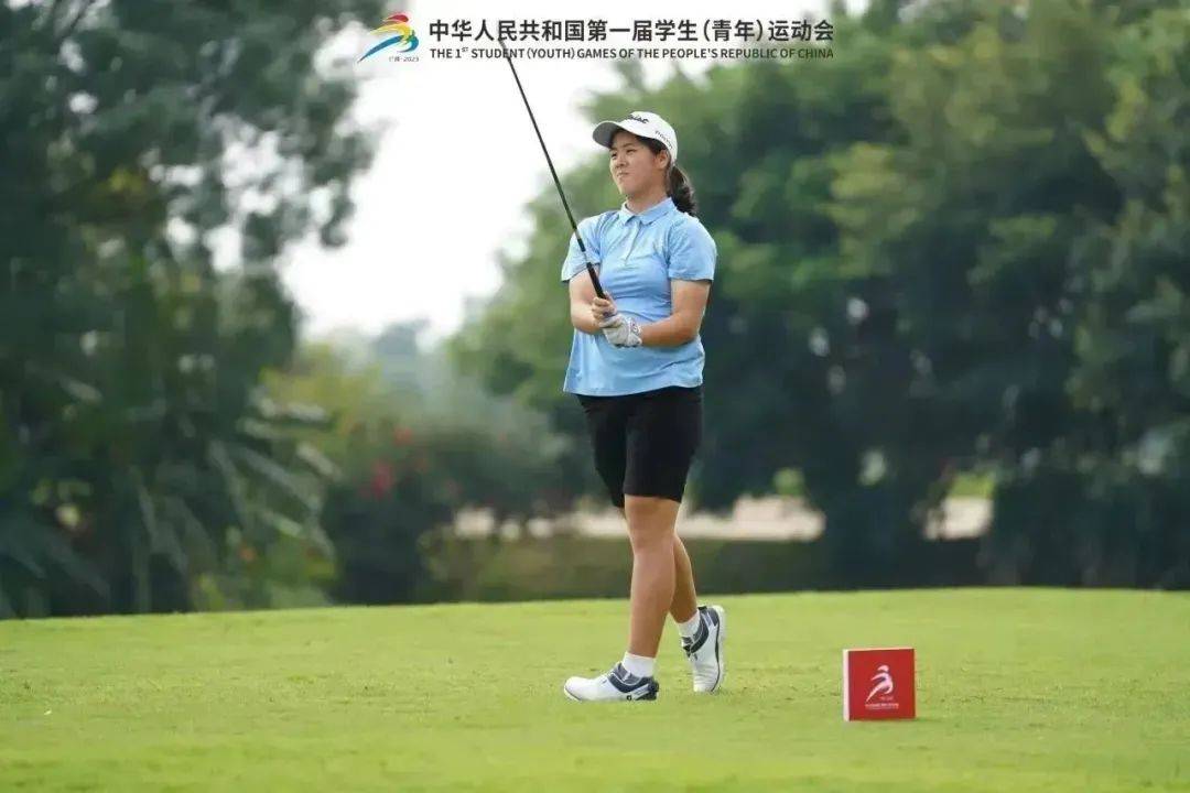 高尔夫:重庆市高尔夫球队全国赛场亮实力