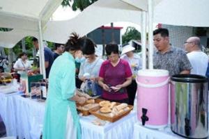 美食:虹桥盛宴·美食传情，光明街道开展归侨联谊活动